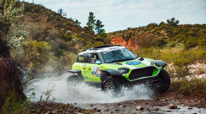 Ruta 40: Sebastian Halpern jubelt auf dem Podium